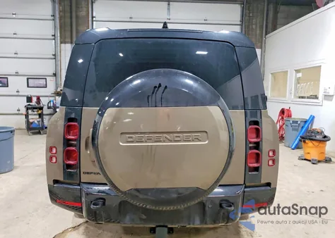 2025 Land Rover Defender 130 X-Dynamic Se z USA, uszkodzony, nr VIN SALE2FEU8S2452129